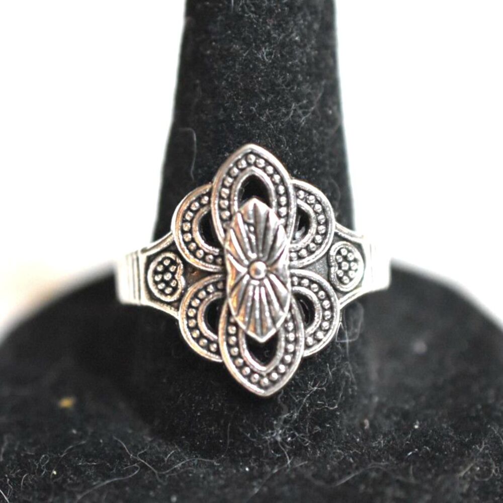 NWOT Ultramodern Art Deco Etched Silver Tone Size 8.5 Unisex Ring